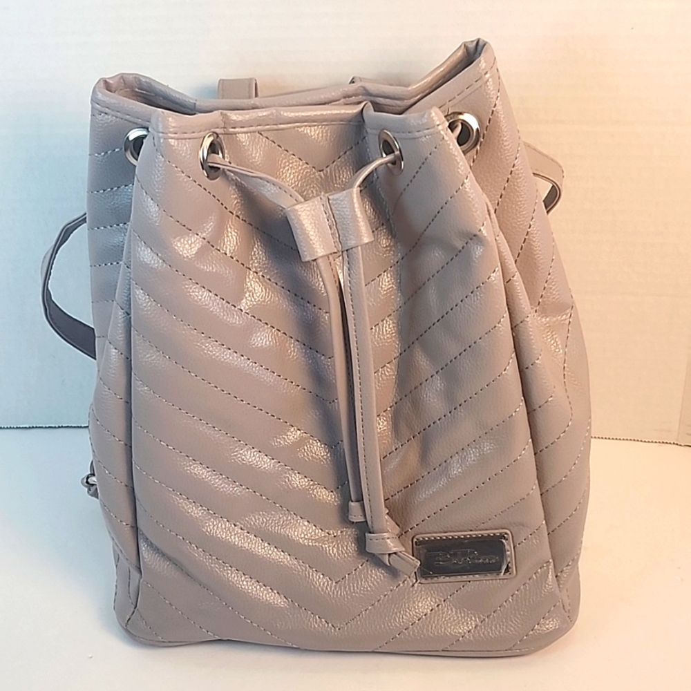 NWOT - Bella Russo convertible backpack/crossbody/ quilted /drawstring cinch